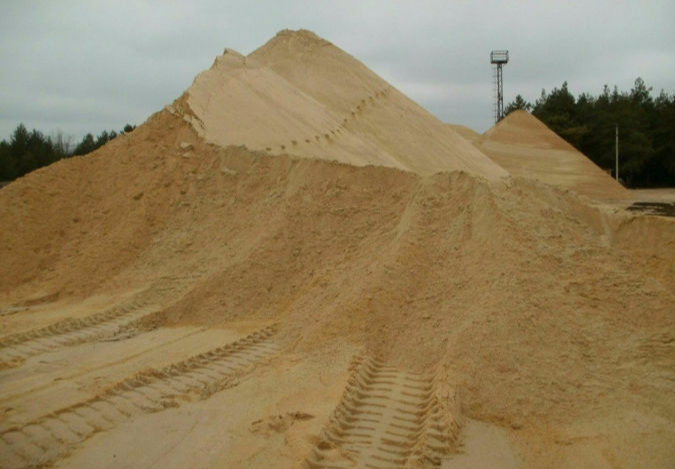 Песок средний м.кр. 1.7-2.0 с доставкой в Подгорном